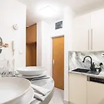 - With Balcony - Relaxing Sleep Apartament